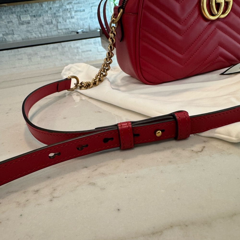 Gucci Red Chevron GG Marmont Crossbody Bag with Gold Hardware - Picture 13 of 14